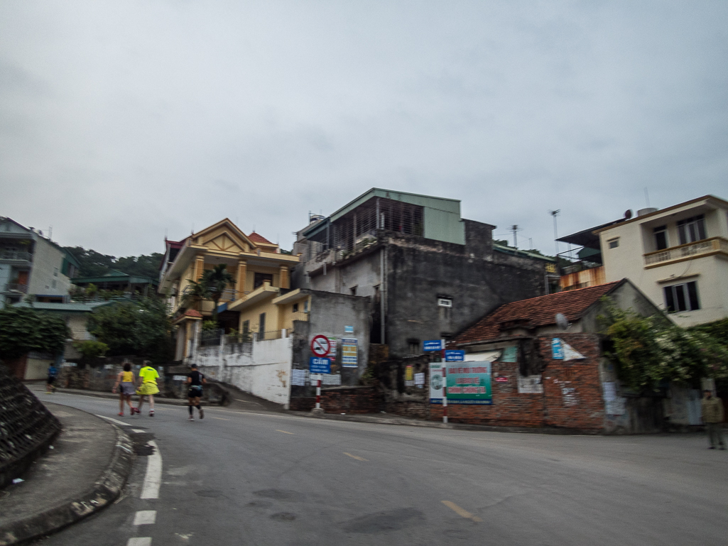 Halong Bay Heritage Marathon 2017 - Tor Rnnow