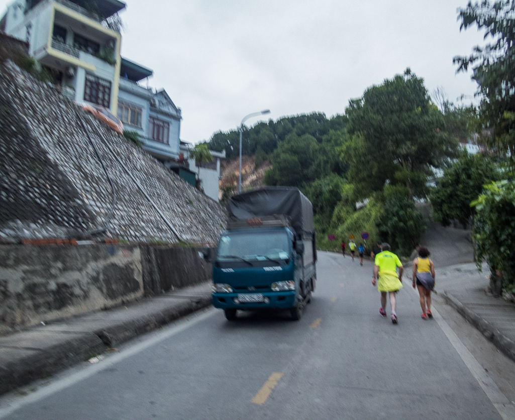 Halong Bay Heritage Marathon 2017 - Tor Rnnow