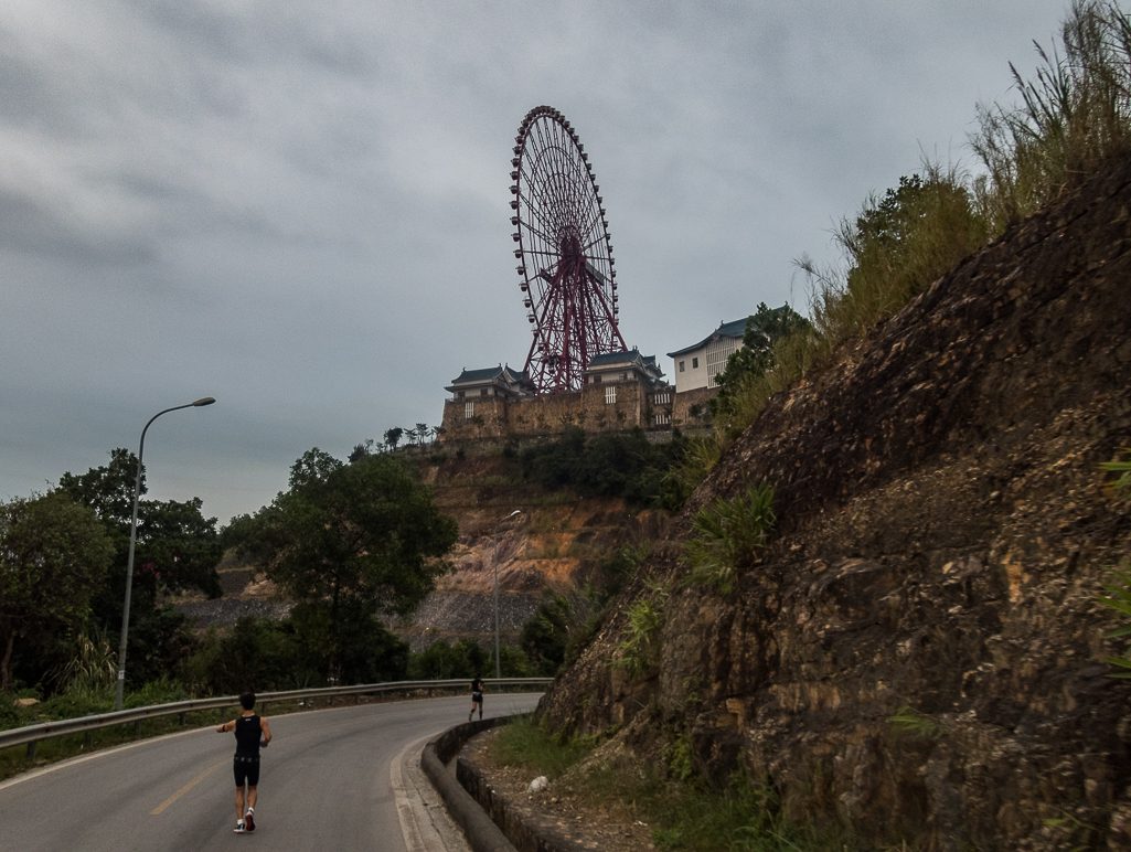 Halong Bay Heritage Marathon 2017 - Tor Rnnow