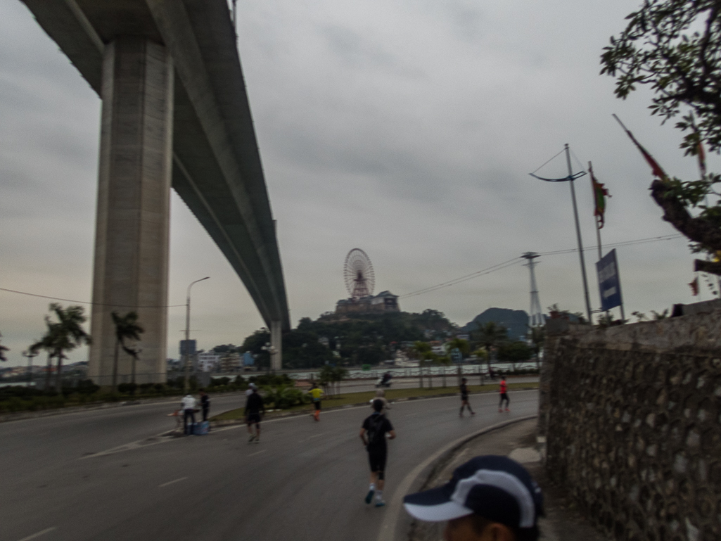 Halong Bay Heritage Marathon 2017 - Tor Rnnow