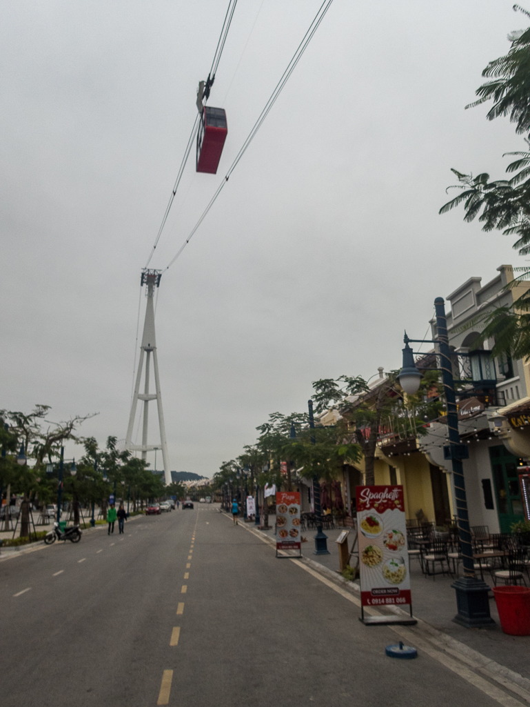 Halong Bay Heritage Marathon 2017 - Tor Rnnow