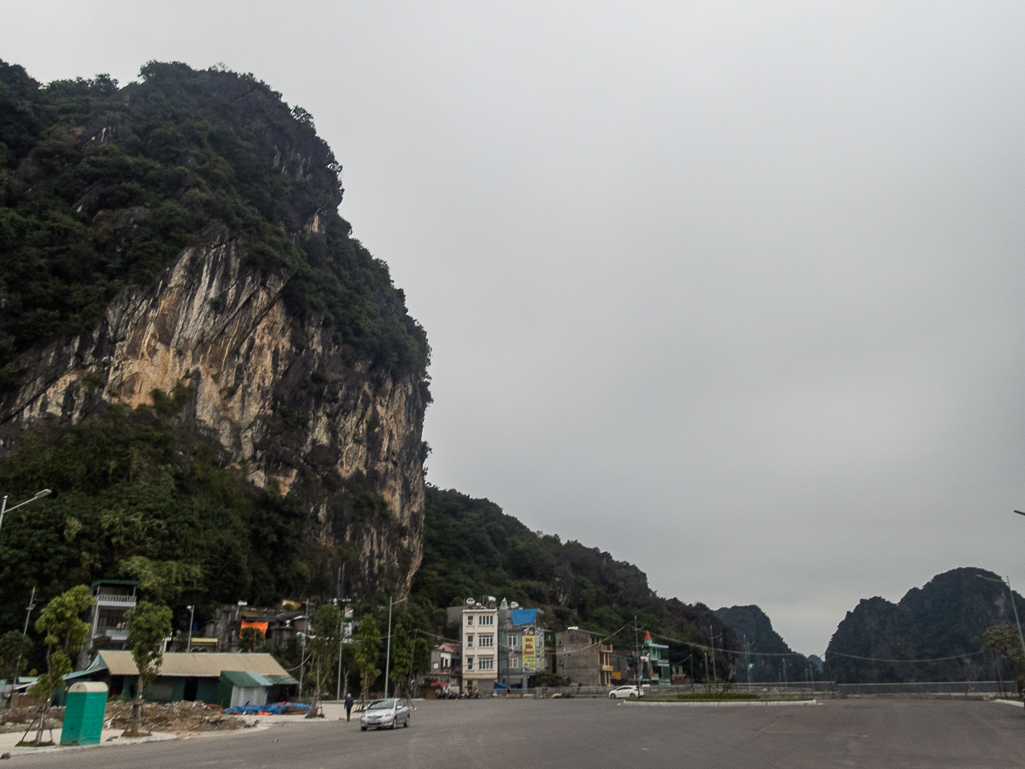 Halong Bay Heritage Marathon 2017 - Tor Rnnow