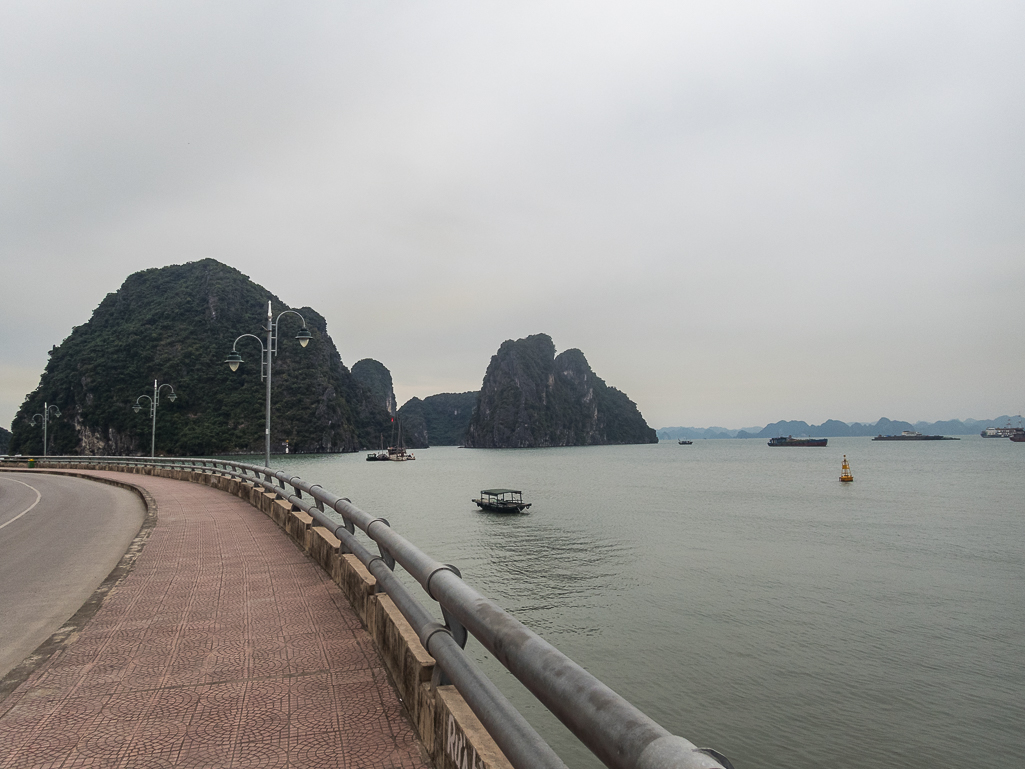 Halong Bay Heritage Marathon 2017 - Tor Rnnow