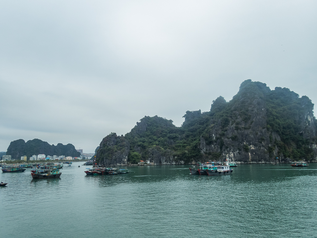 Halong Bay Heritage Marathon 2017 - Tor Rnnow