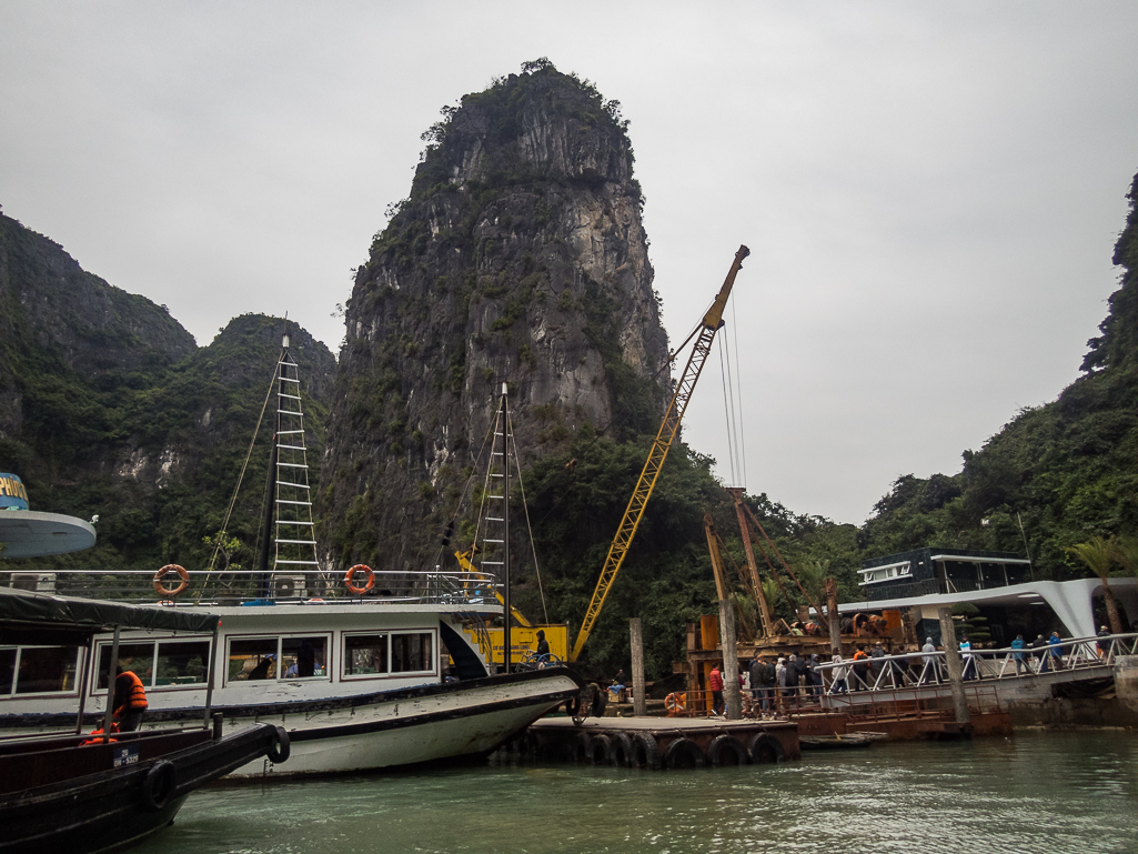 Halong Bay Heritage Marathon 2017 - Tor Rnnow