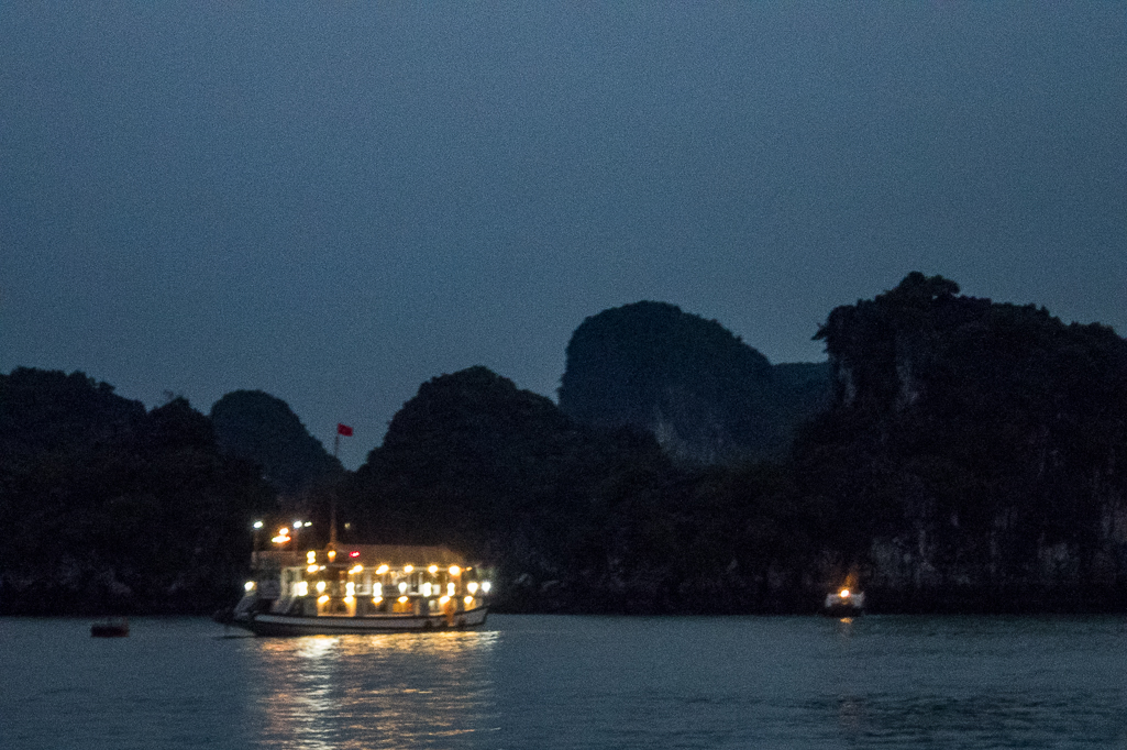 Halong Bay Heritage Marathon 2017 - Tor Rnnow