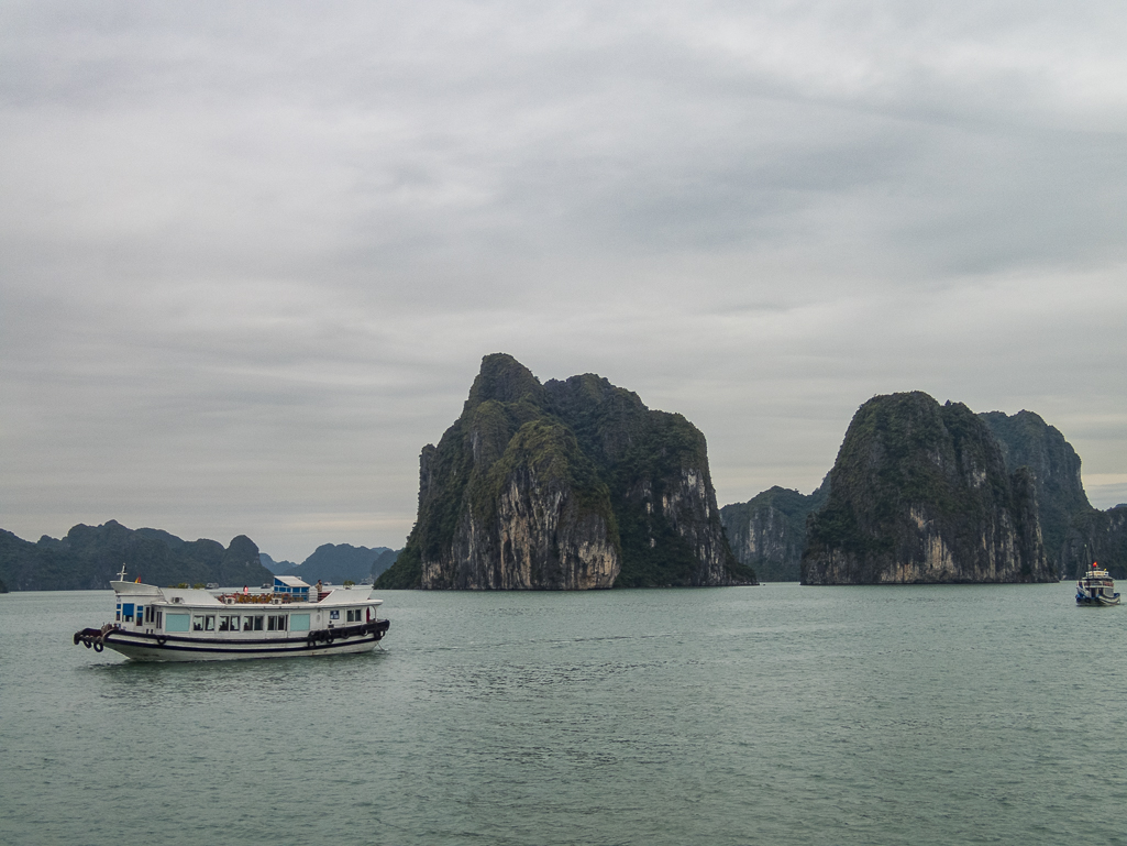 Halong Bay Heritage Marathon 2017 - Tor Rnnow