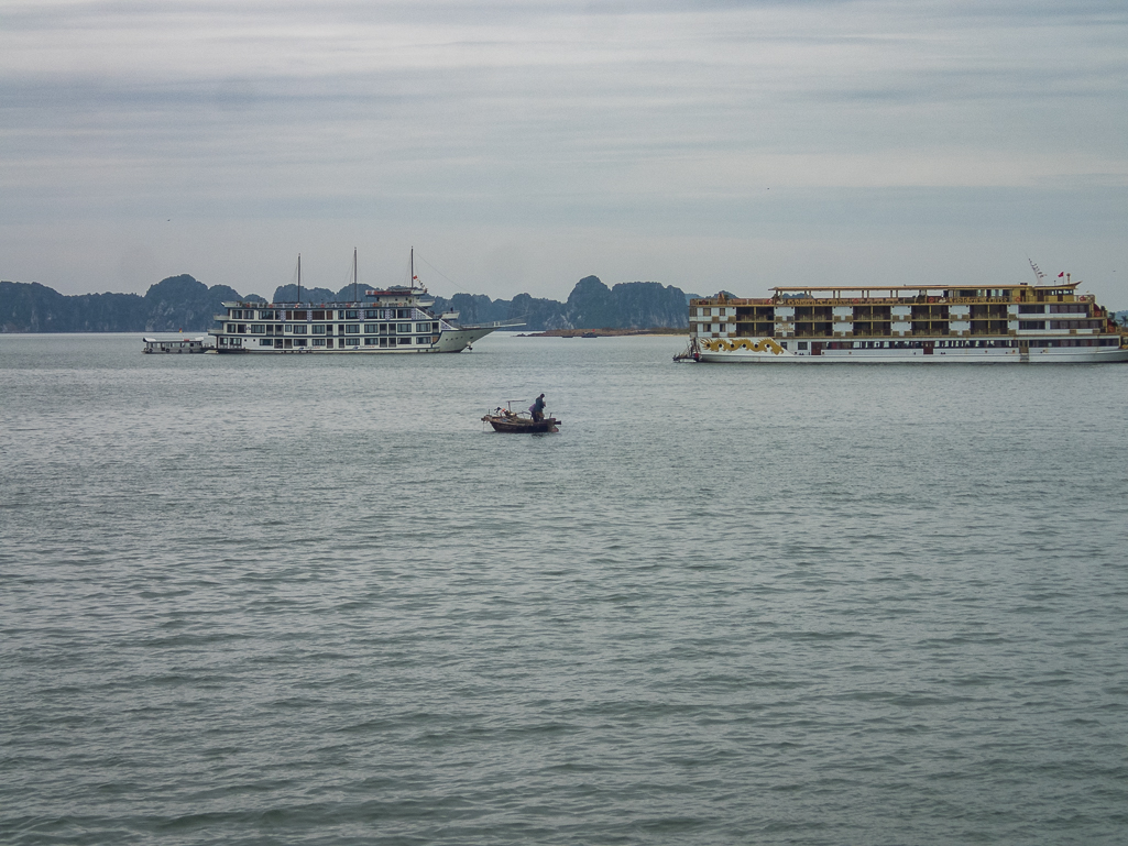 Halong Bay Heritage Marathon 2017 - Tor Rnnow