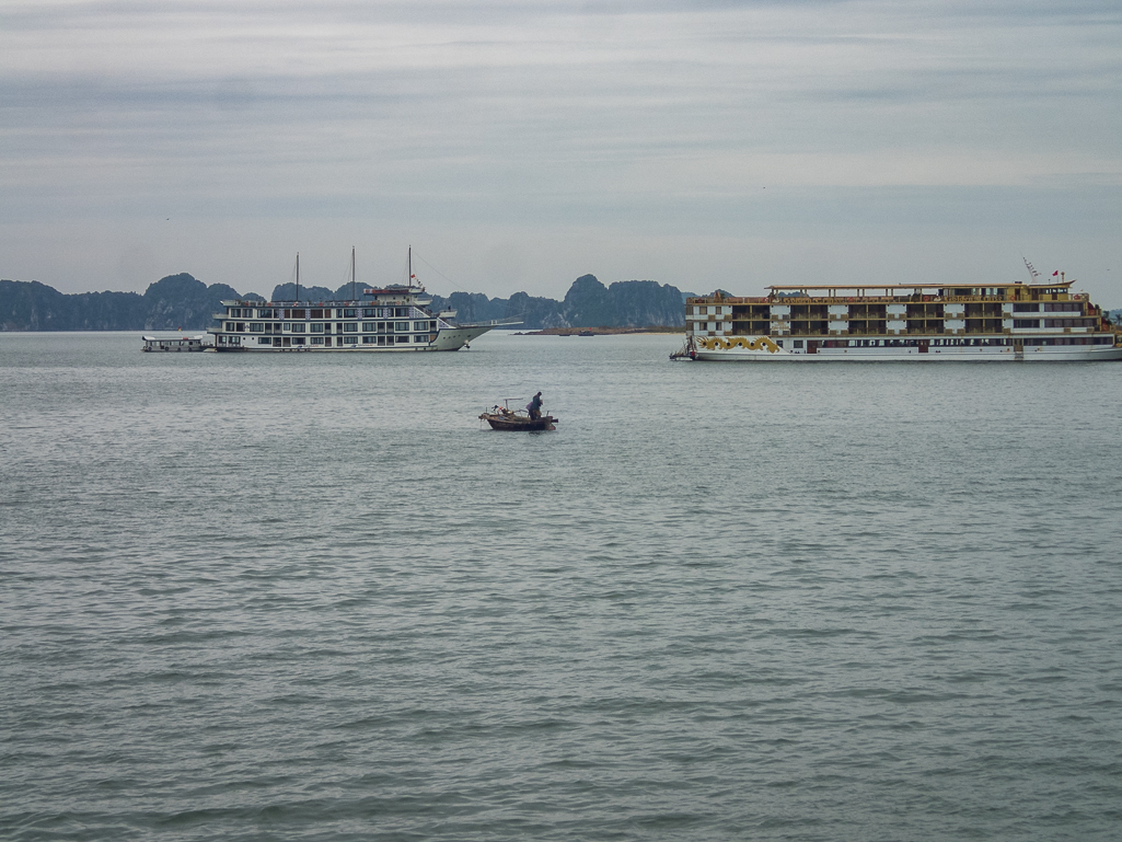 Halong Bay Heritage Marathon 2017 - Tor Rnnow