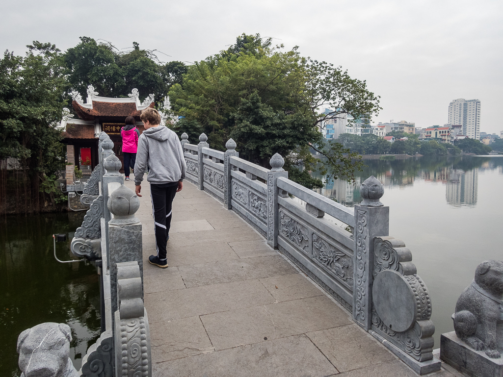 Halong Bay Heritage Marathon 2017 - Tor Rnnow