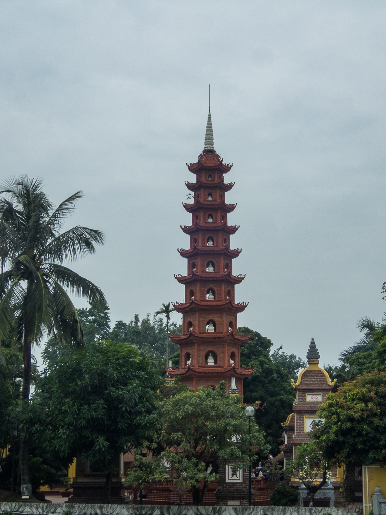 Halong Bay Heritage Marathon 2017 - Tor Rnnow