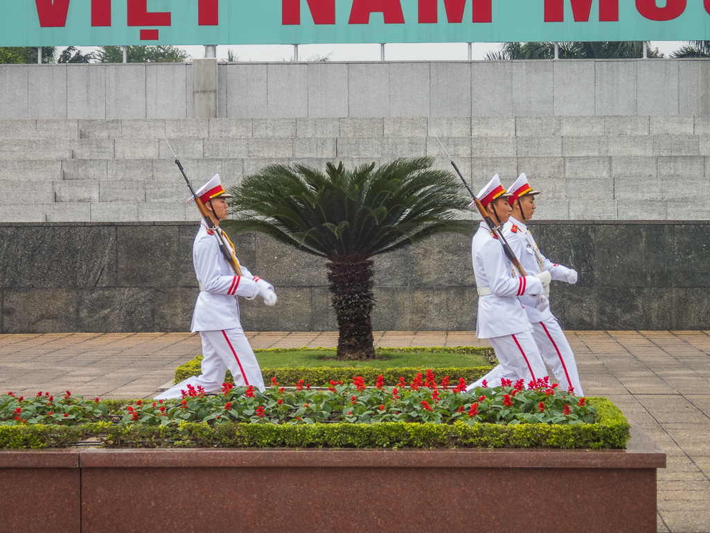 Halong Bay Heritage Marathon 2017 - Tor Rnnow