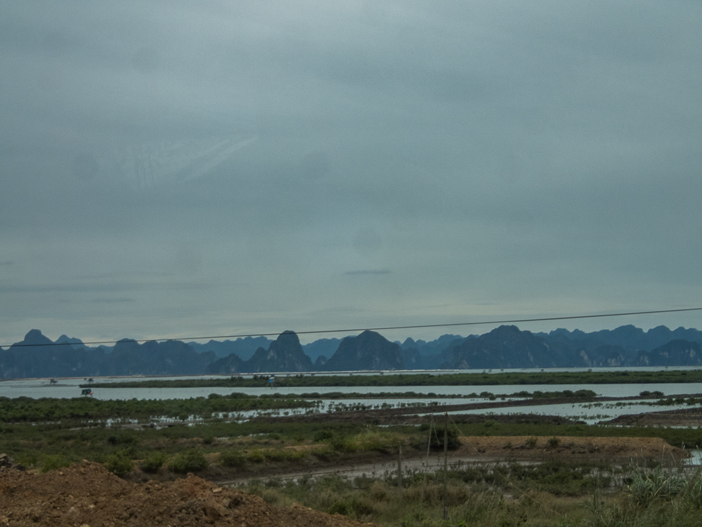 Halong Bay Heritage Marathon 2017 - Tor Rnnow