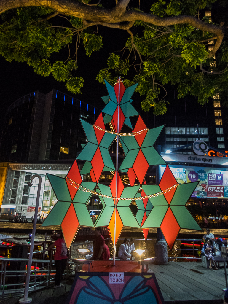 Standard Chartered Singapore Marathon 2018 - Tor Rnnow