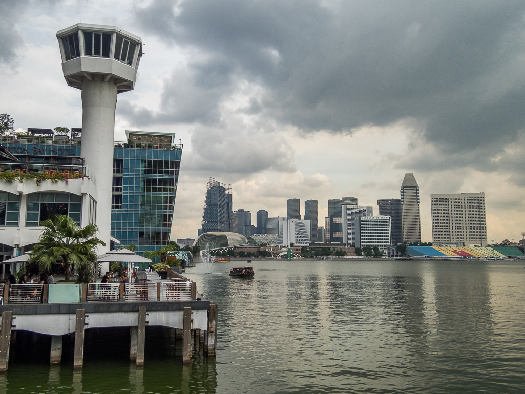 Standard Chartered Singapore Marathon 2018 - Tor Rnnow