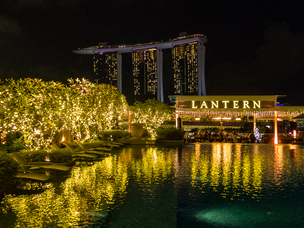 Standard Chartered Singapore Marathon 2018 - Tor Rnnow