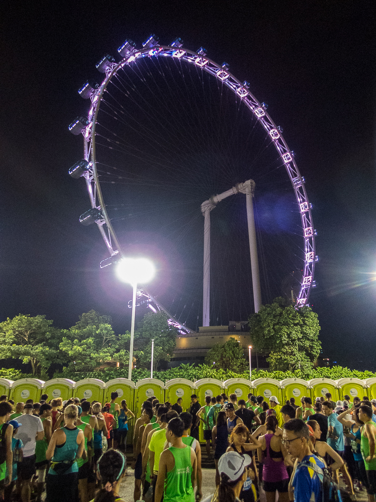 Standard Chartered Singapore Marathon 2018 - Tor Rnnow