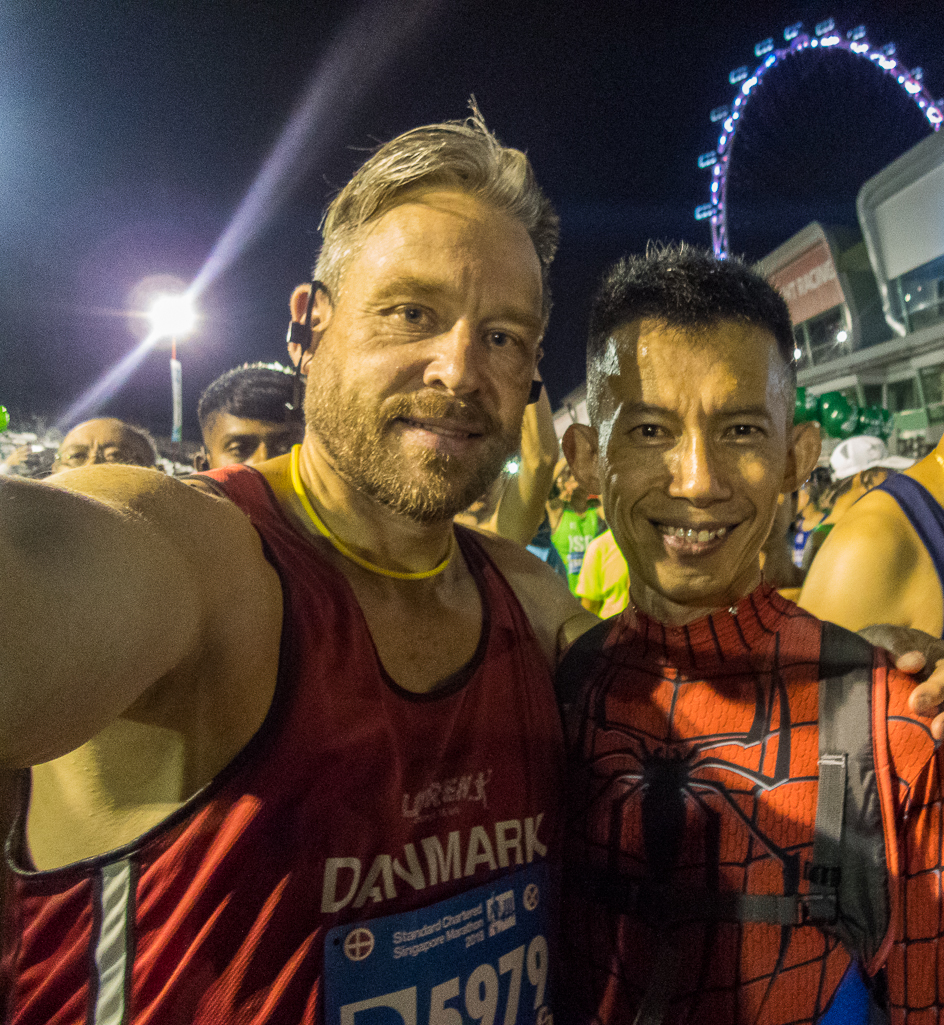 Standard Chartered Singapore Marathon 2018 - Tor Rnnow