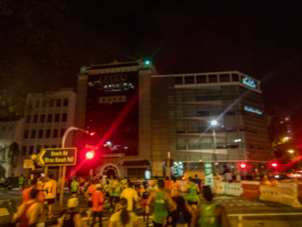 Standard Chartered Singapore Marathon 2018 - Tor Rnnow