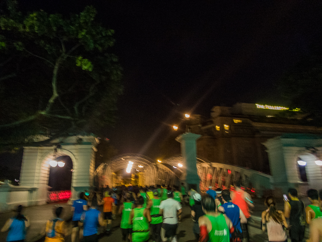 Standard Chartered Singapore Marathon 2018 - Tor Rnnow