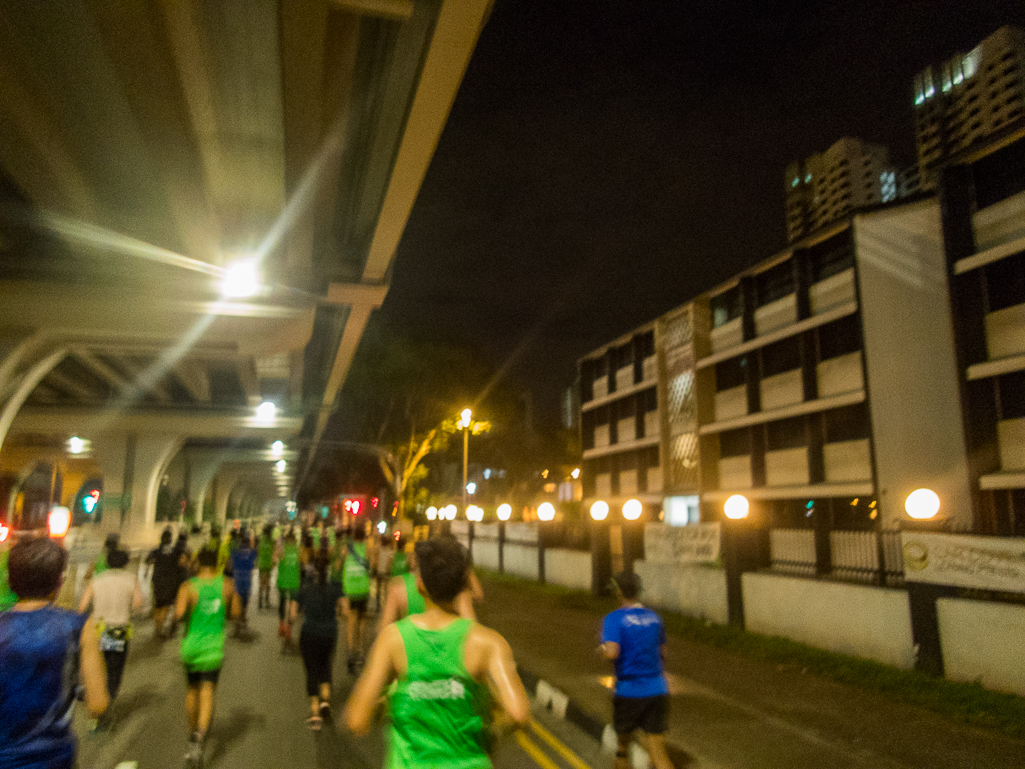 Standard Chartered Singapore Marathon 2018 - Tor Rnnow