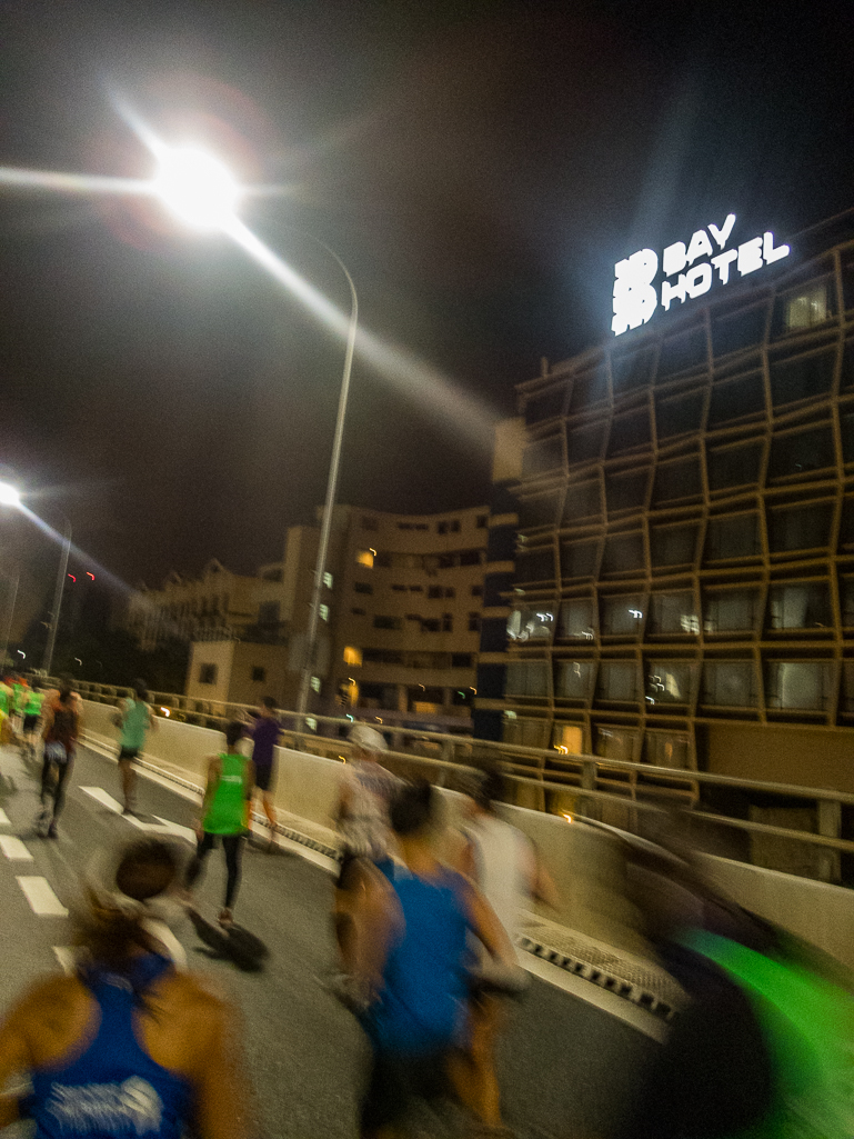 Standard Chartered Singapore Marathon 2018 - Tor Rnnow