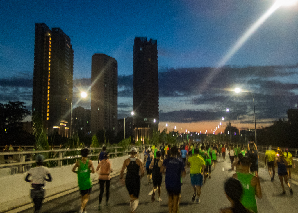 Standard Chartered Singapore Marathon 2018 - Tor Rnnow