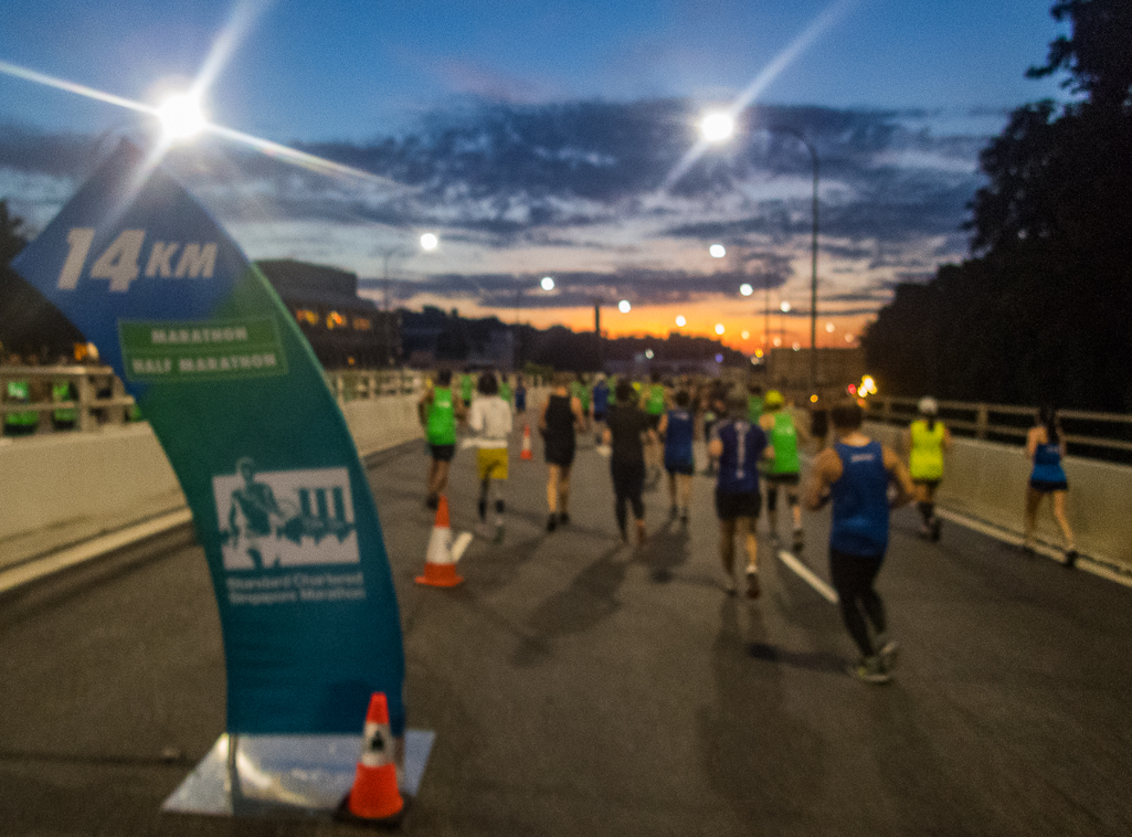 Standard Chartered Singapore Marathon 2018 - Tor Rnnow