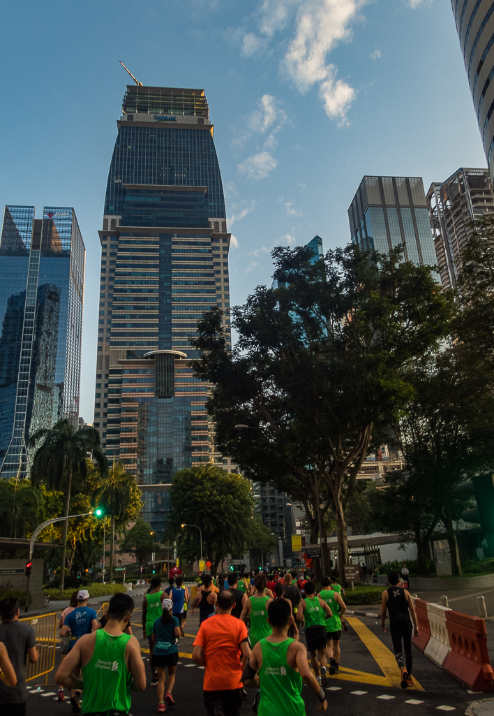 Standard Chartered Singapore Marathon 2018 - Tor Rnnow