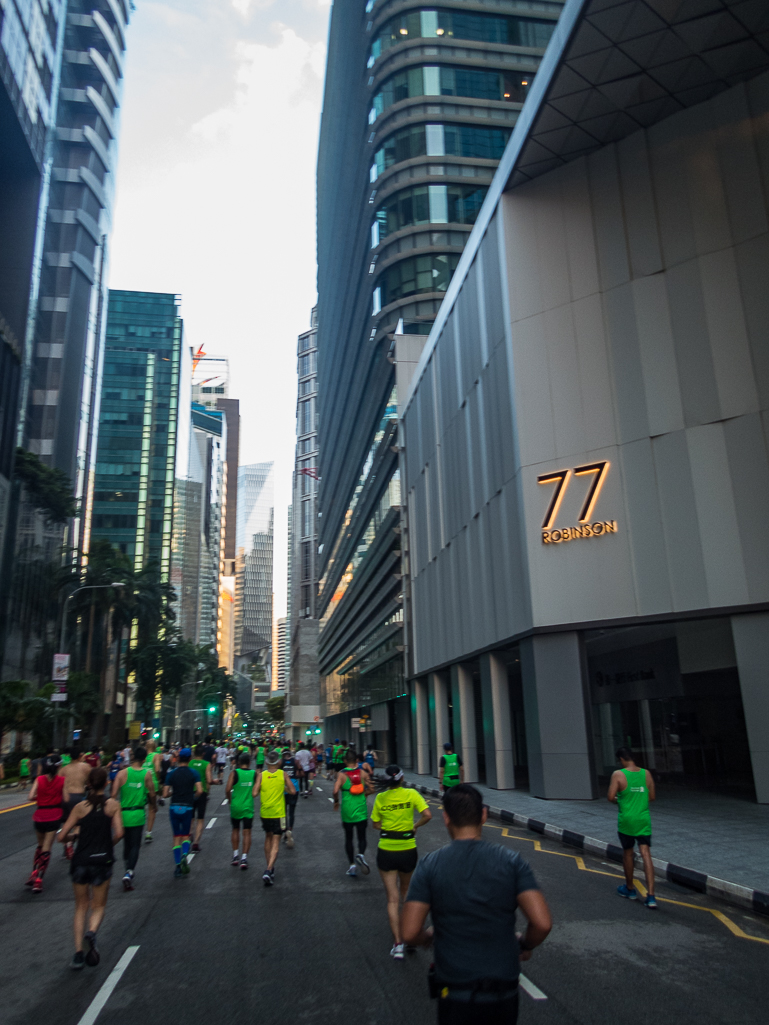 Standard Chartered Singapore Marathon 2018 - Tor Rnnow