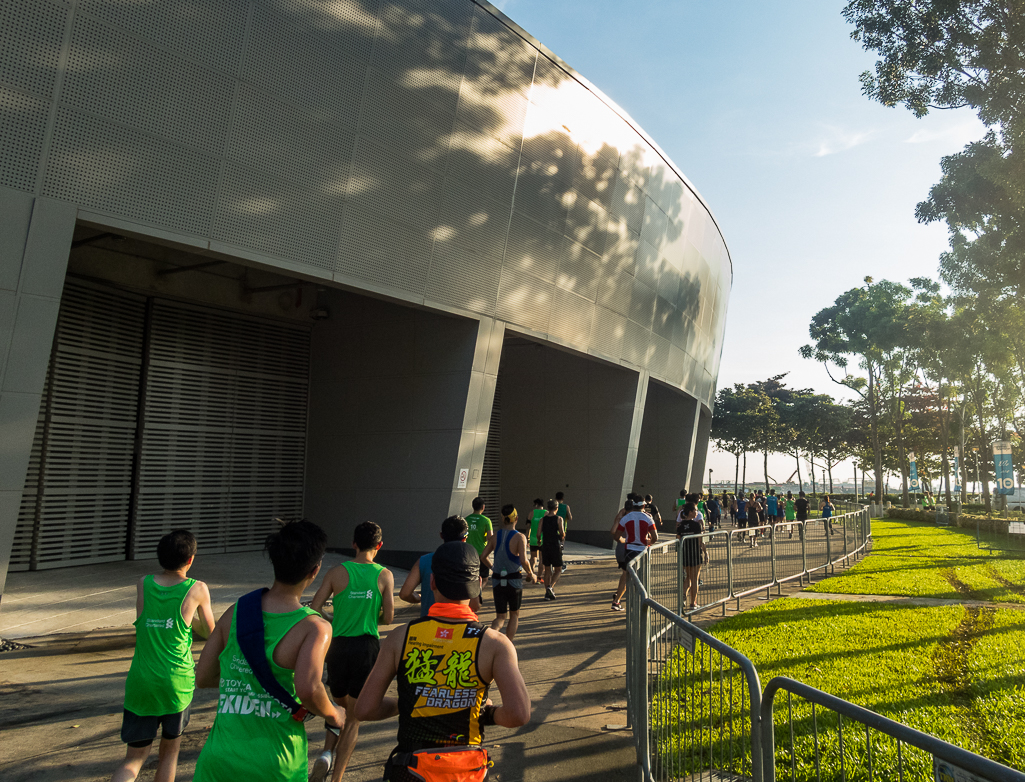 Standard Chartered Singapore Marathon 2018 - Tor Rnnow