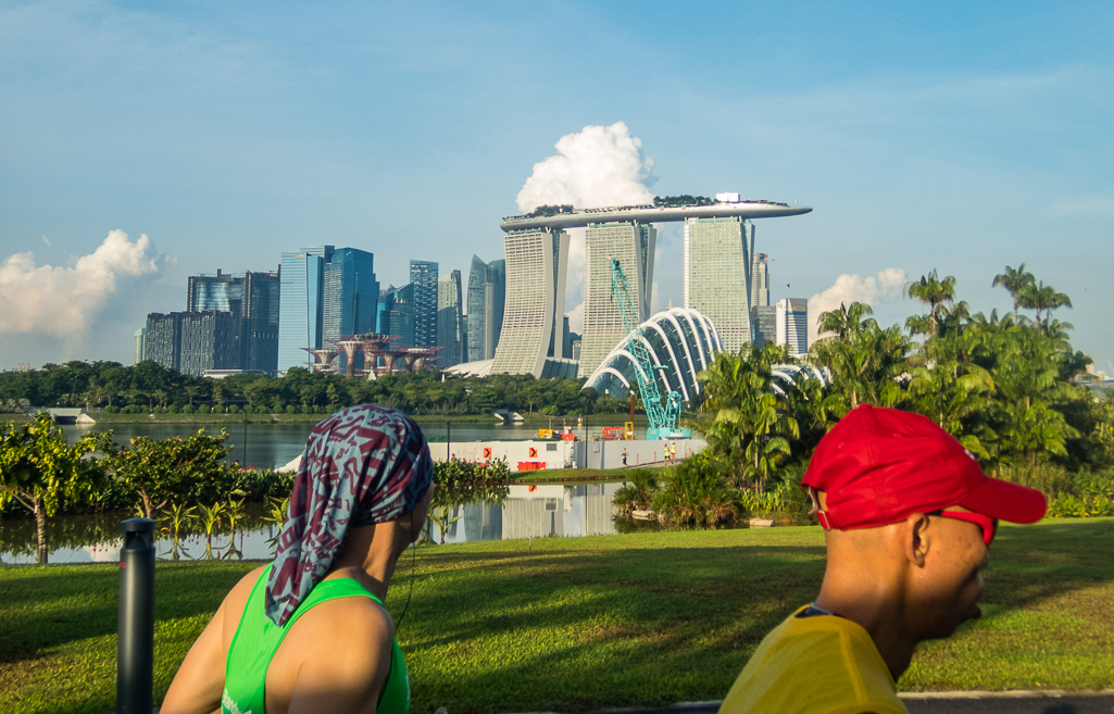 Standard Chartered Singapore Marathon 2018 - Tor Rnnow