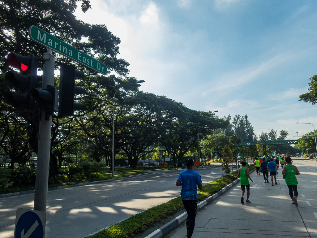 Standard Chartered Singapore Marathon 2018 - Tor Rnnow