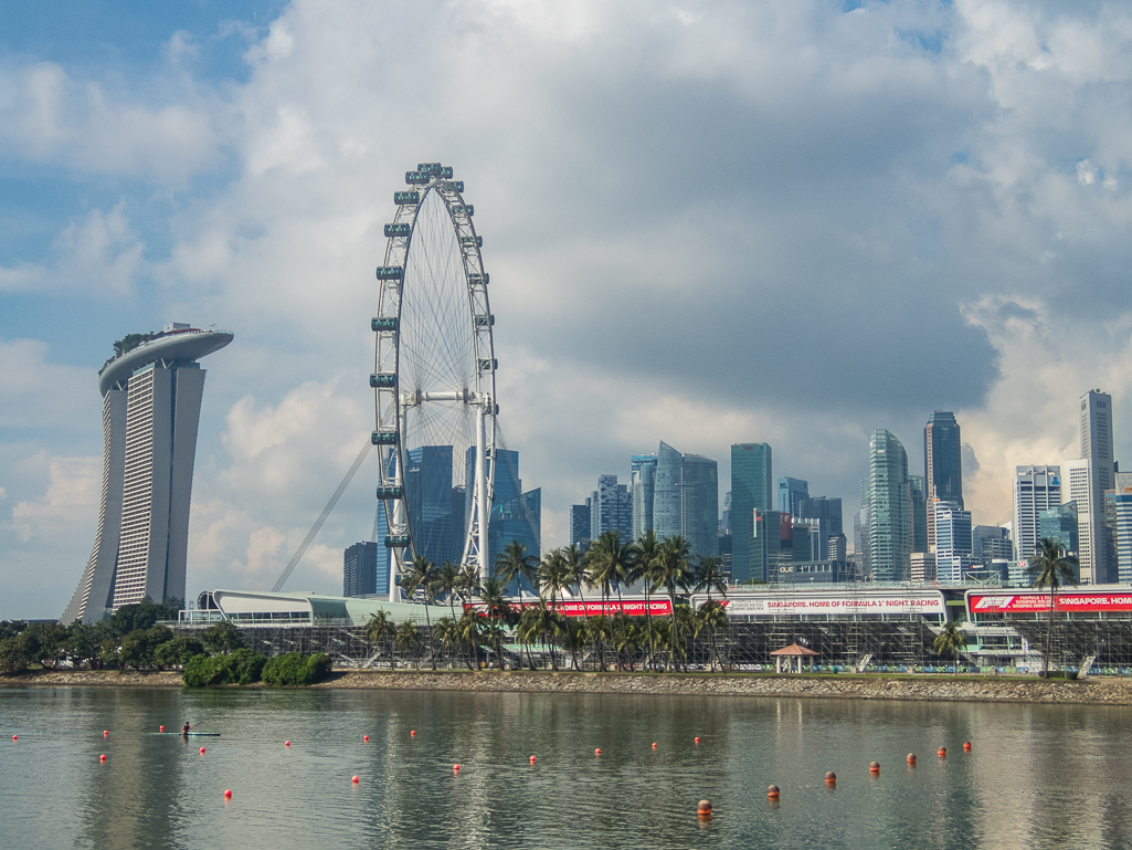 Standard Chartered Singapore Marathon 2018 - Tor Rnnow