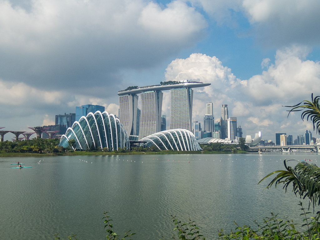 Standard Chartered Singapore Marathon 2018 - Tor Rnnow