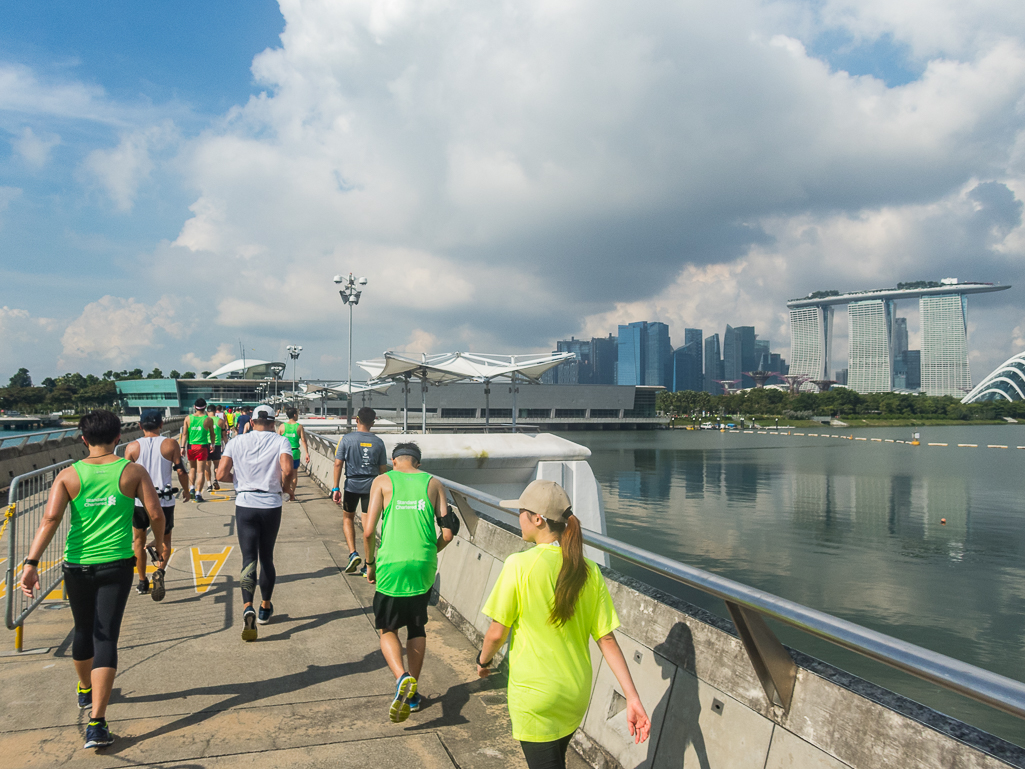 Standard Chartered Singapore Marathon 2018 - Tor Rnnow