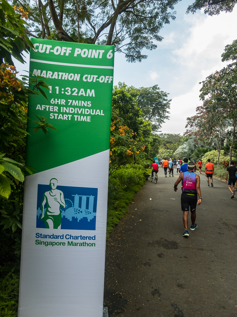 Standard Chartered Singapore Marathon 2018 - Tor Rnnow