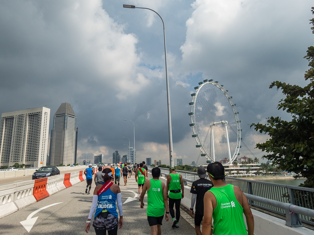 Standard Chartered Singapore Marathon 2018 - Tor Rnnow