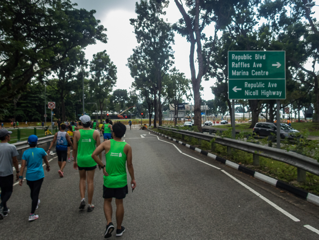 Standard Chartered Singapore Marathon 2018 - Tor Rnnow