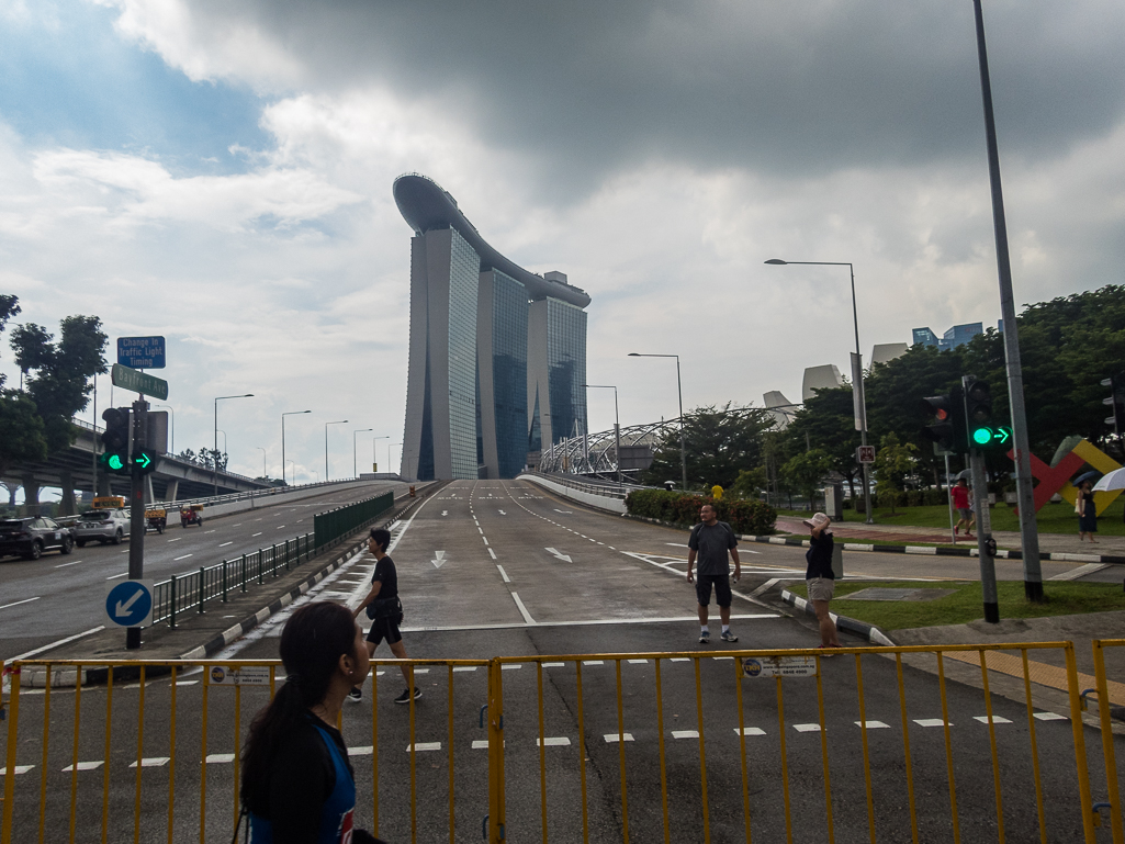 Standard Chartered Singapore Marathon 2018 - Tor Rnnow