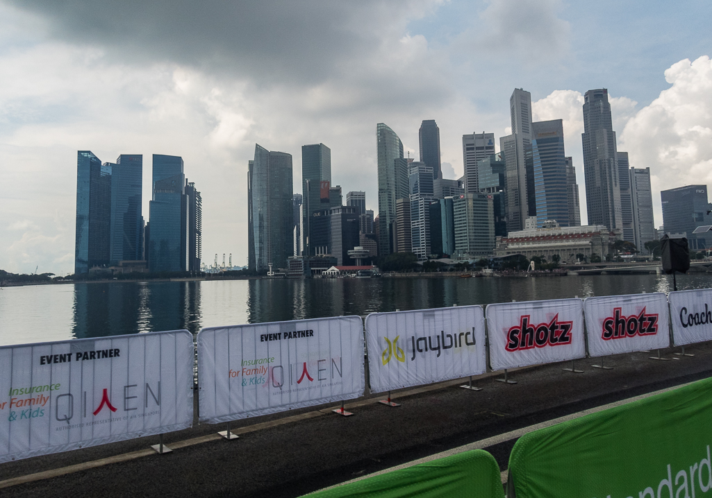 Standard Chartered Singapore Marathon 2018 - Tor Rnnow