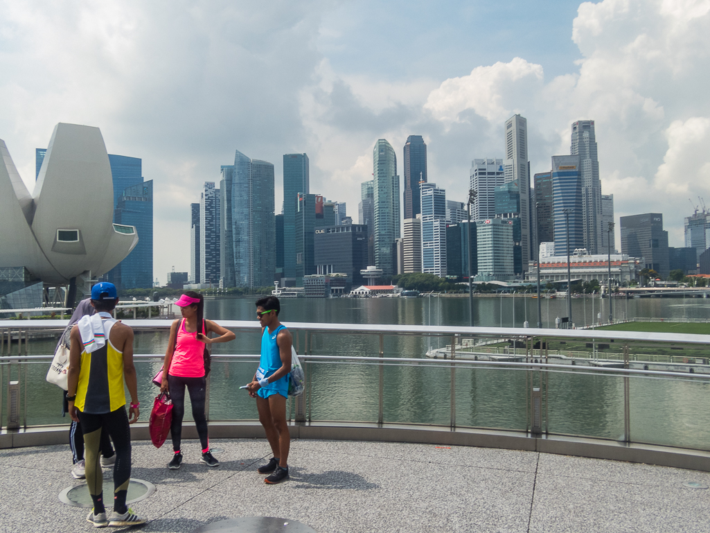 Standard Chartered Singapore Marathon 2018 - Tor Rnnow