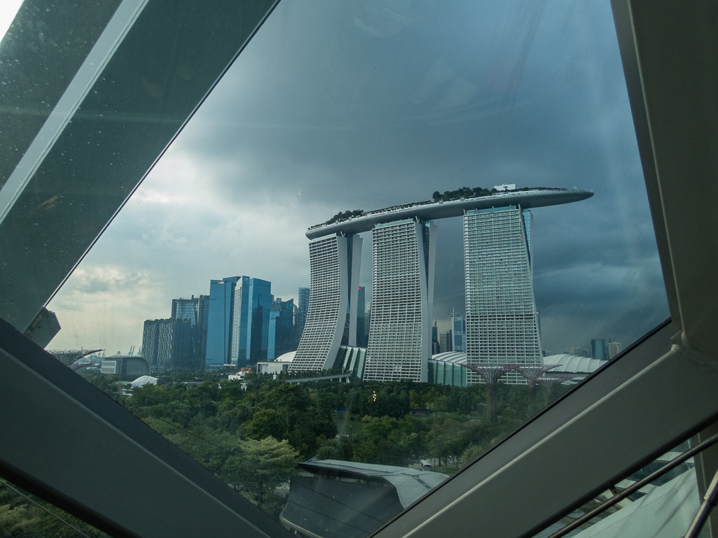 Standard Chartered Singapore Marathon 2018 - Tor Rnnow