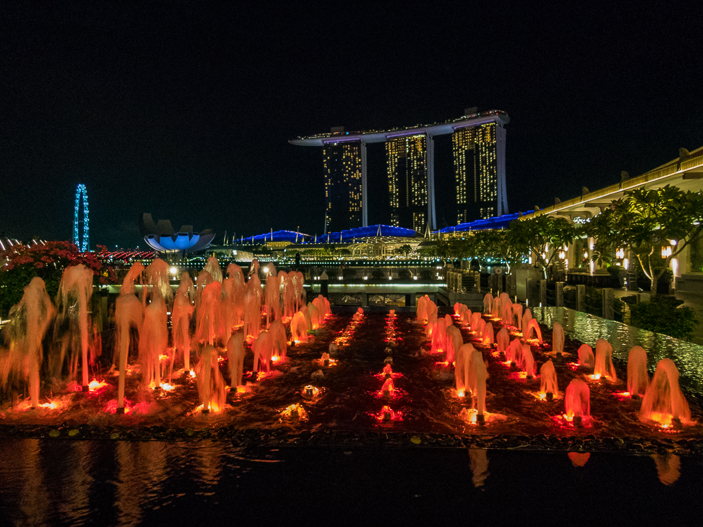 Standard Chartered Singapore Marathon 2018 - Tor Rnnow