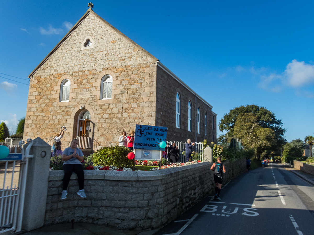 Standard Chartered Jersey Marathon 2019 - Tor Rnnow