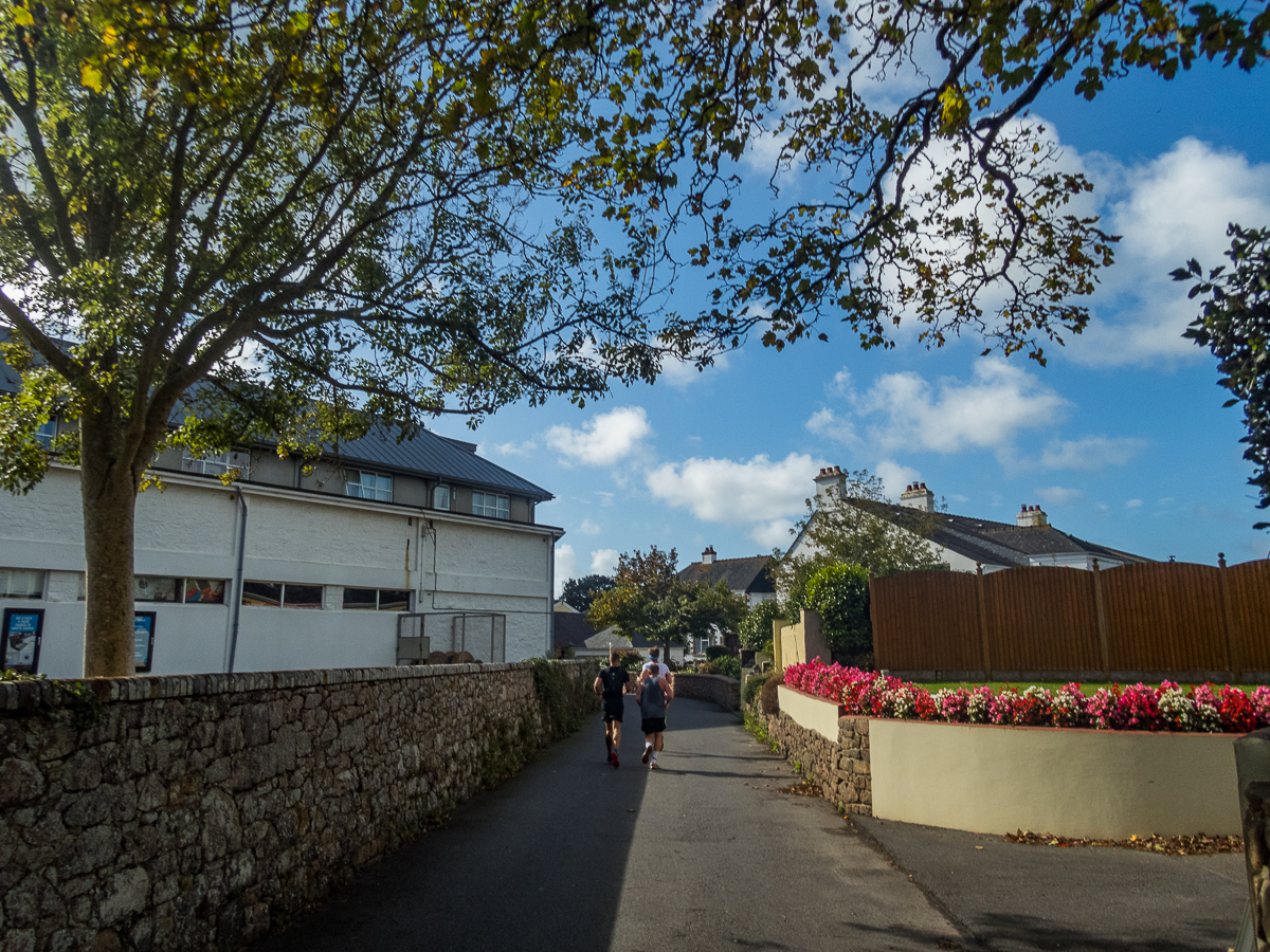 Standard Chartered Jersey Marathon 2019 - Tor Rnnow