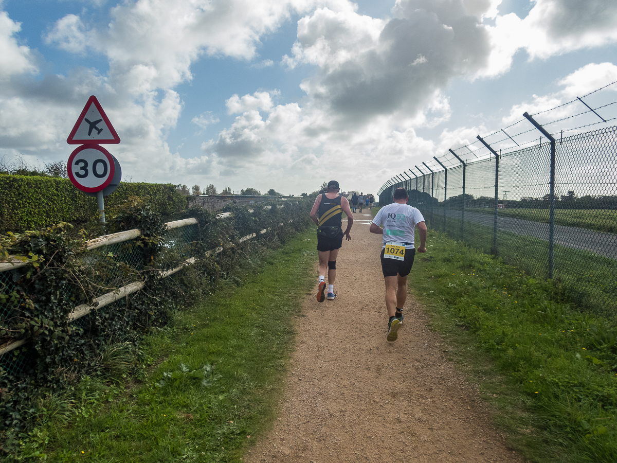 Standard Chartered Jersey Marathon 2019 - Tor Rnnow