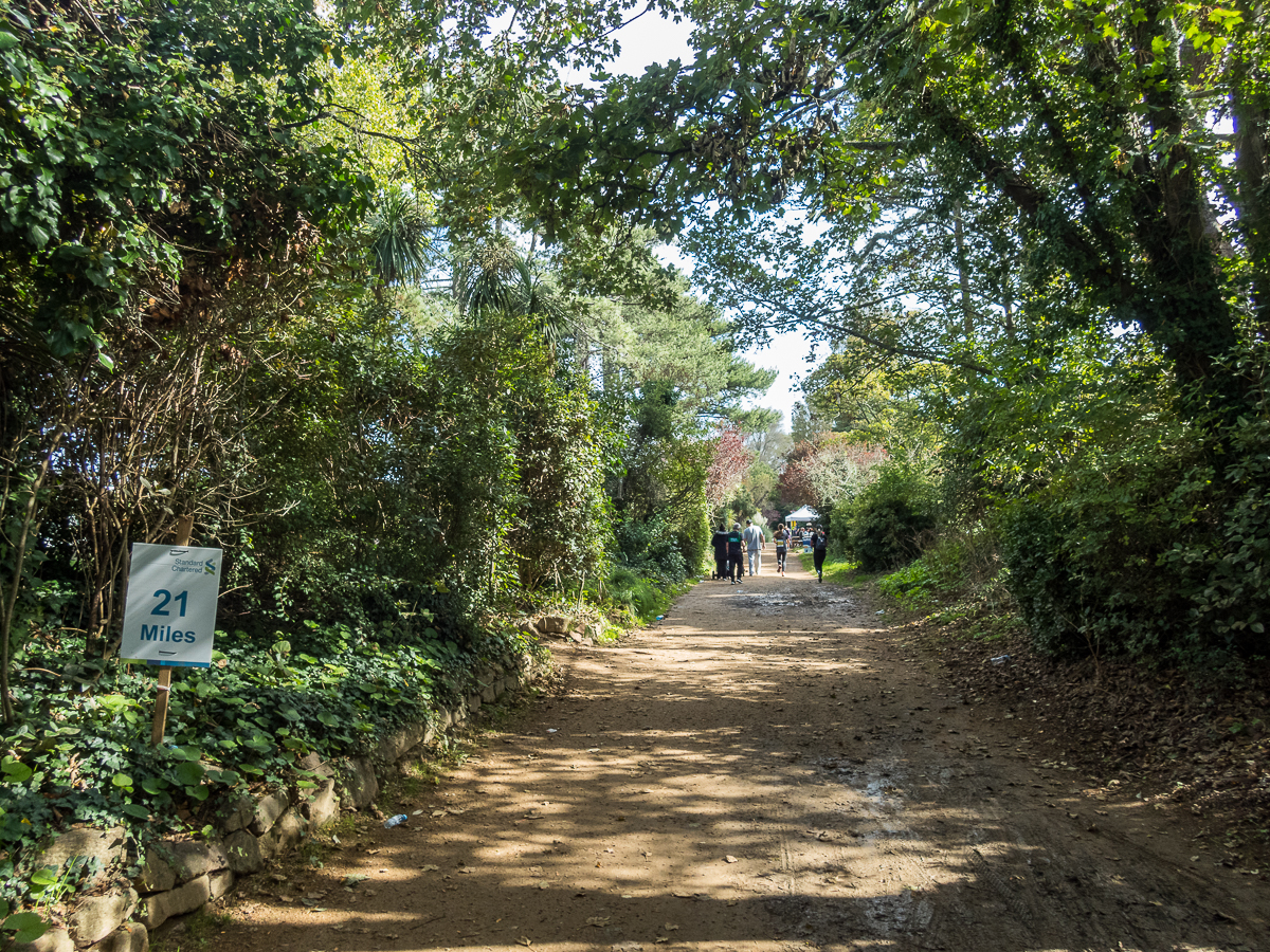 Standard Chartered Jersey Marathon 2019 - Tor Rnnow