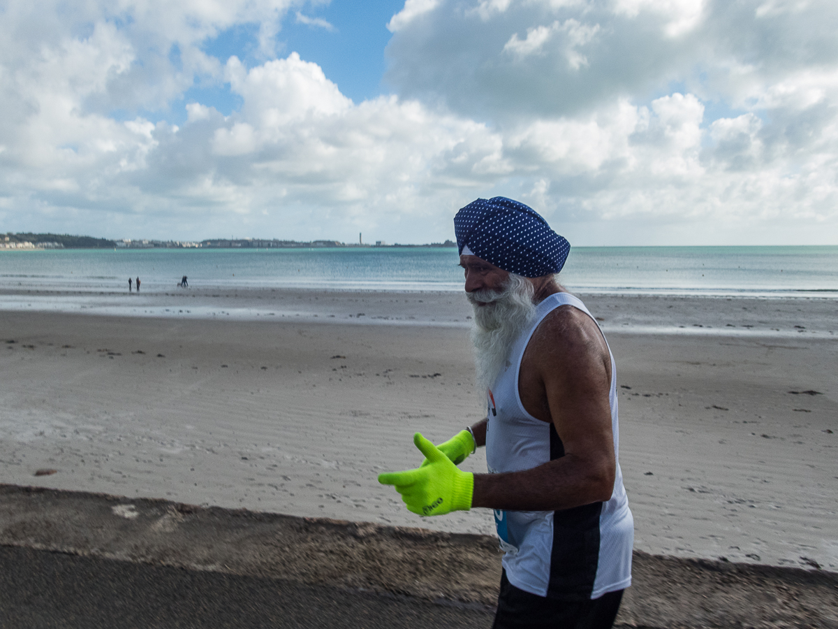 Standard Chartered Jersey Marathon 2019 - Tor Rnnow