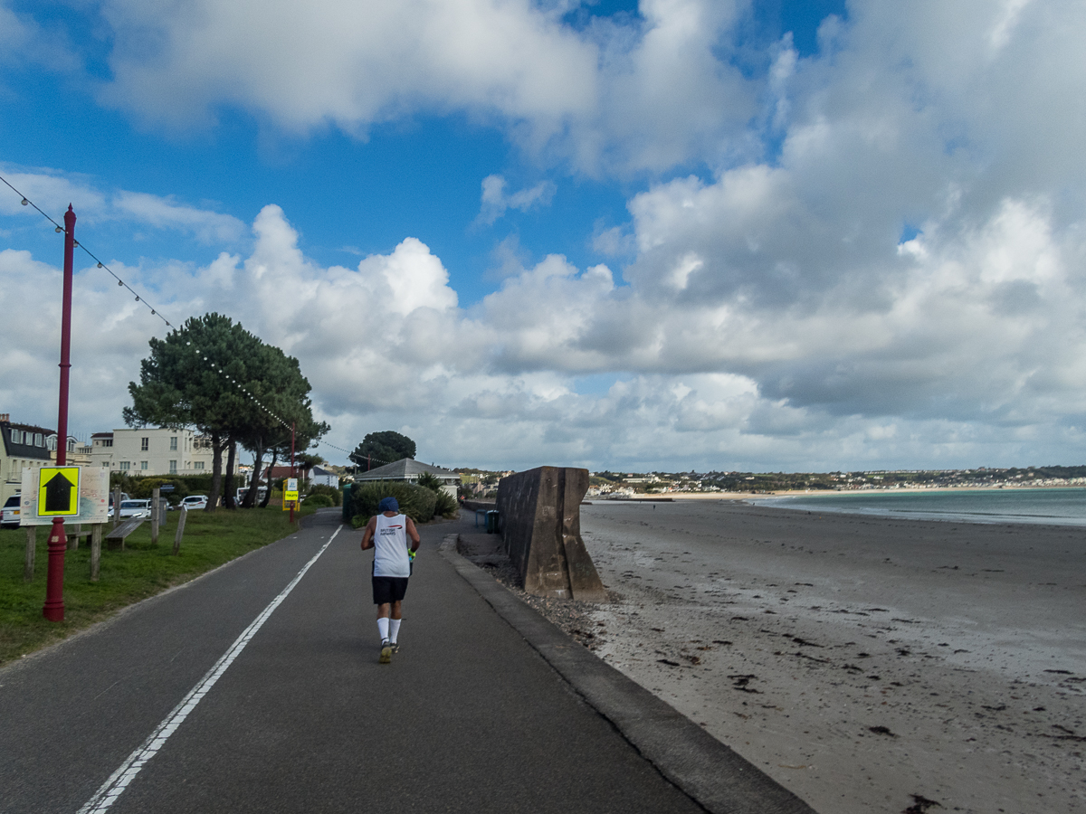 Standard Chartered Jersey Marathon 2019 - Tor Rnnow